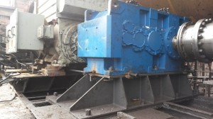 Large machine with hard to rotate shafts